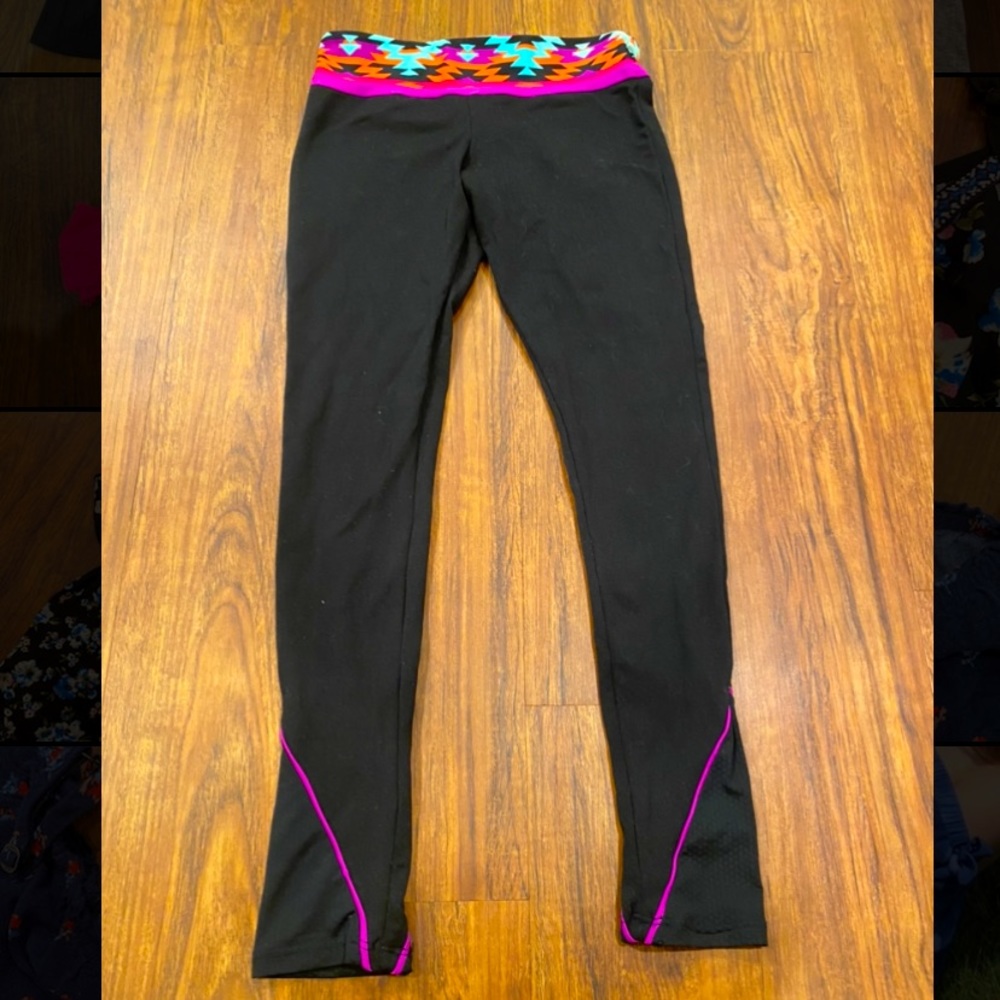 california kisses leggings! barely worn!